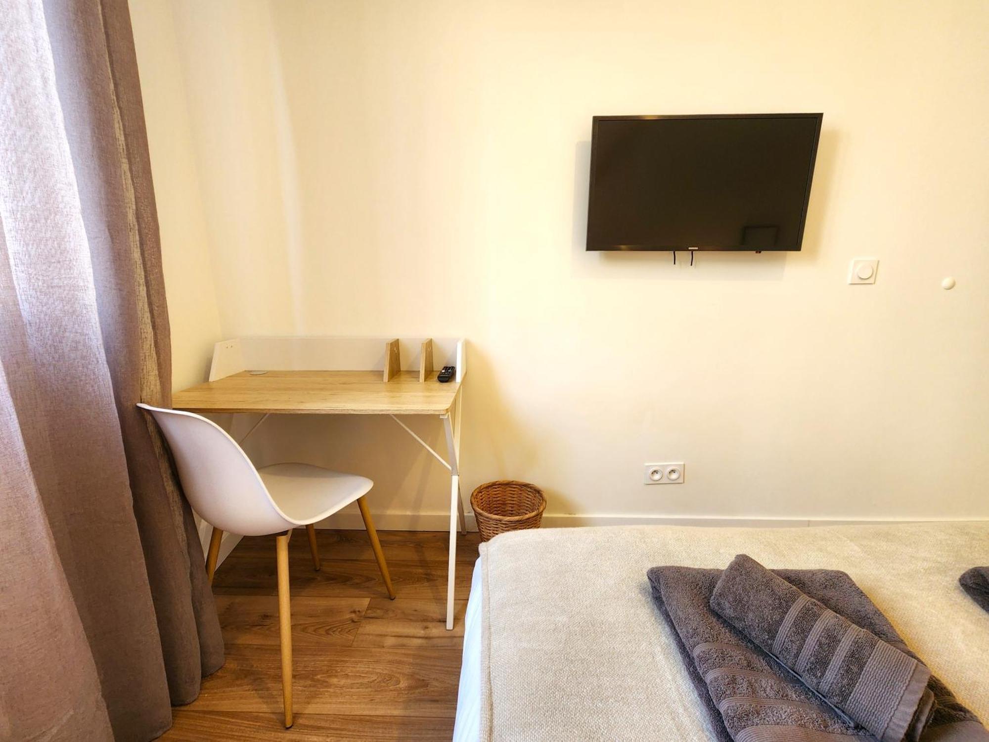 Apartment Standing En Hypercentre - L'alienor De Libourne