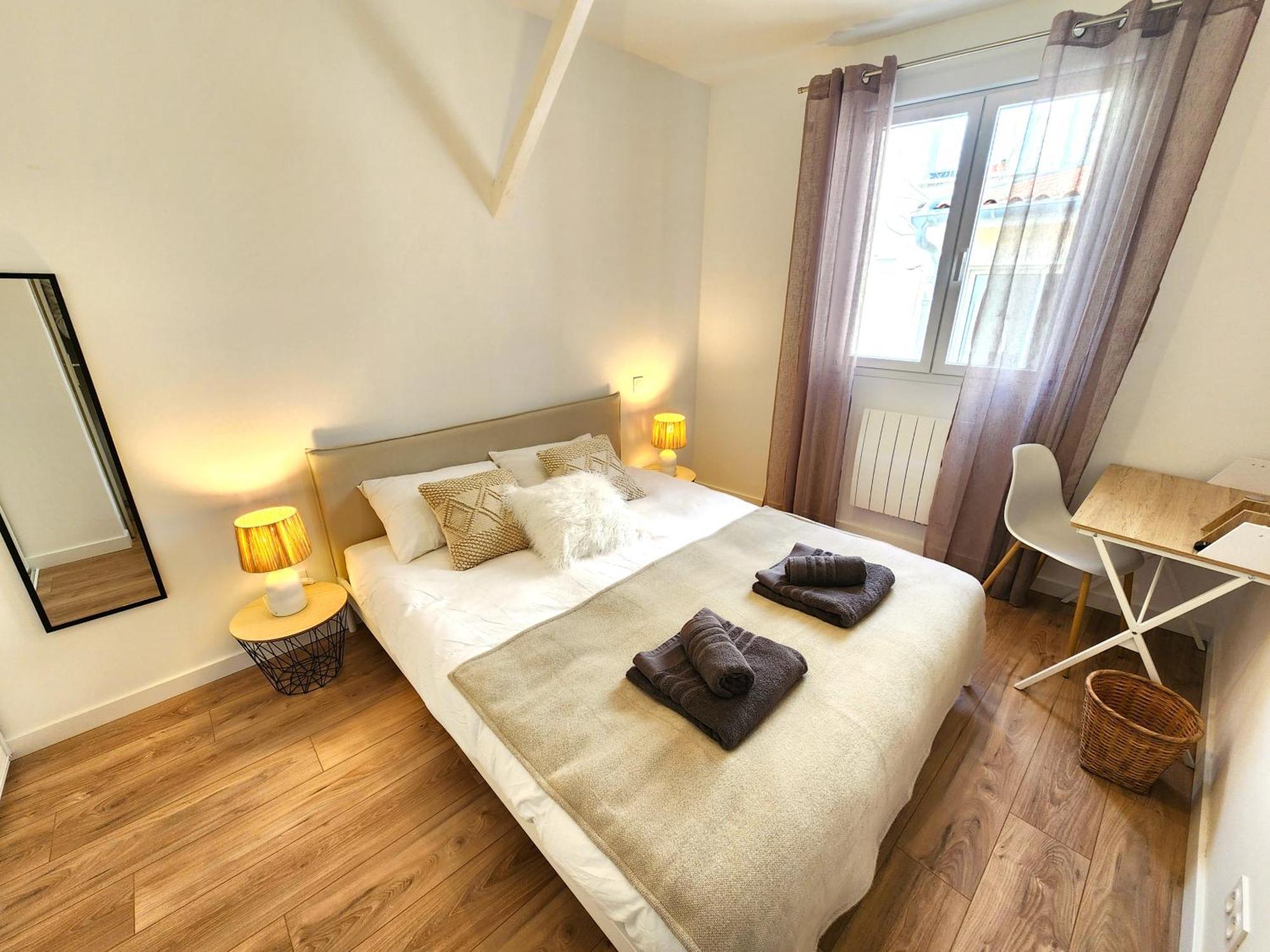 Apartment Standing En Hypercentre - L'alienor De *